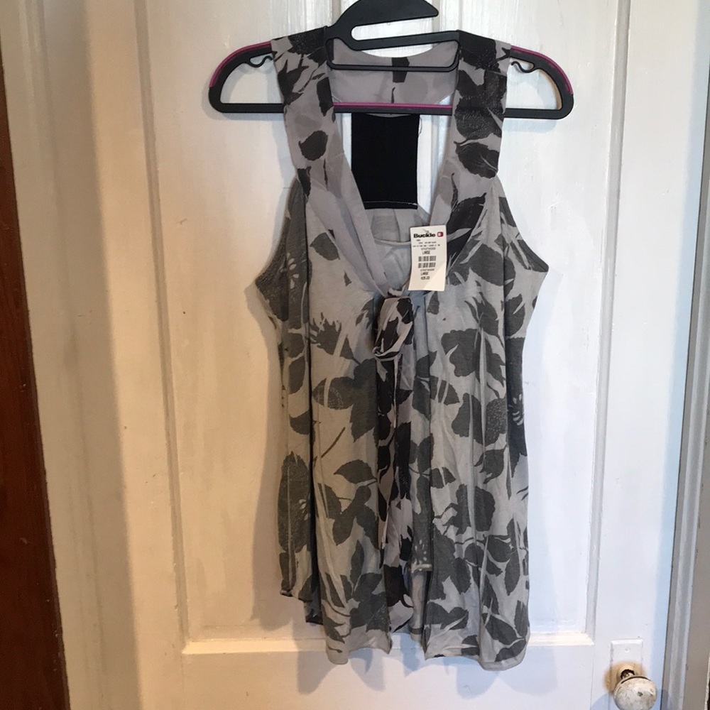 Daytrip tank